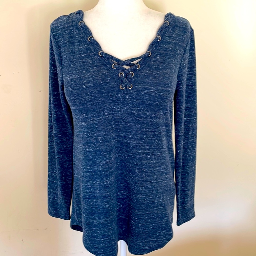 Rock & Republic medium long sleeve tee with grommets and lace-up neck.